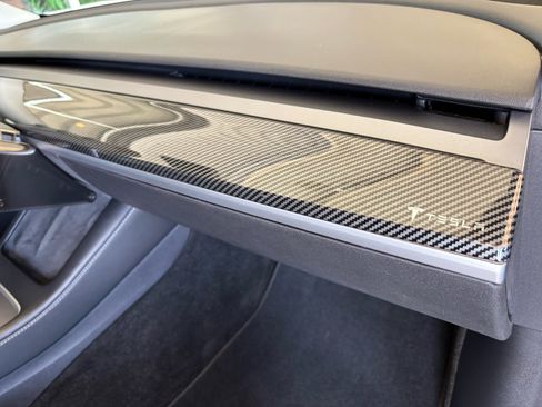Used 2021 Tesla Model Y Performance image 26