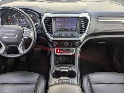 Used 2023 GMC Acadia SLT image 16