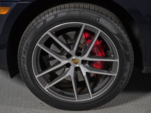 Used 2022 Porsche Macan S image 9