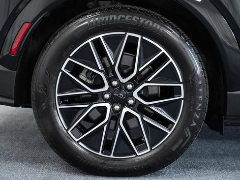 Certified 2025 Ford Mustang Mach-E Premium AWD/4WD image 19
