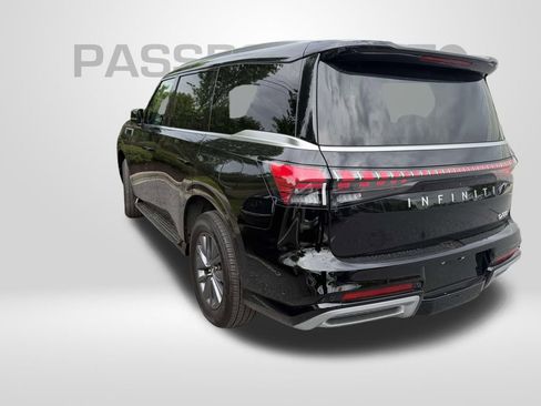 Used 2025 INFINITI QX80 Pure RWD image 2