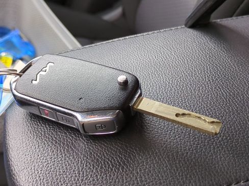 Certified 2024 Kia Soul LX w/ Option Group 015 image 25