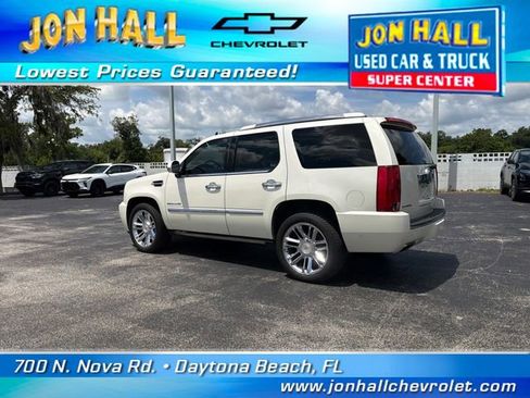 Used 2014 Cadillac Escalade Platinum AWD/4WD image 6