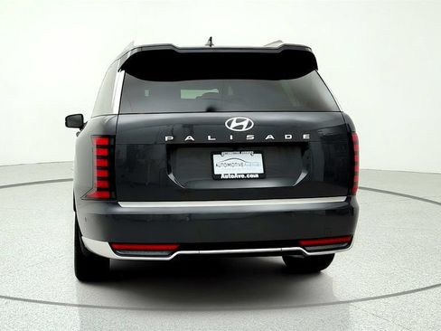 Used 2026 Hyundai Palisade Calligraphy FWD image 6