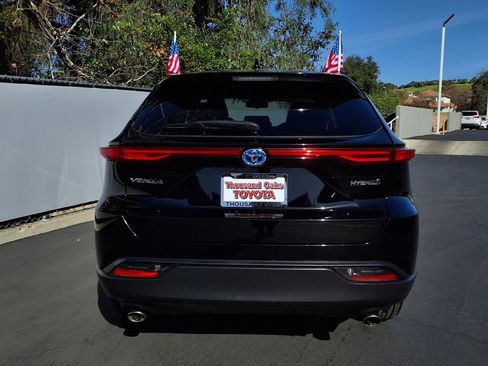 Certified 2021 Toyota Venza LE w/ Carpet Mat Package (TMS) image 7