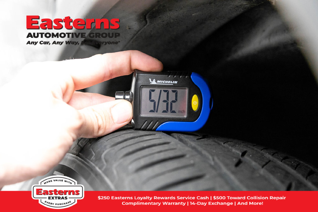 Used 2021 Jeep Cherokee Limited w/ Mopar Interior Package AWD/4WD image 31