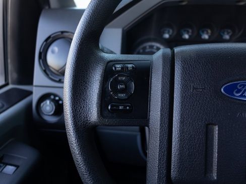 Used 2015 Ford F250 XL w/ Power Equipment Group image 25