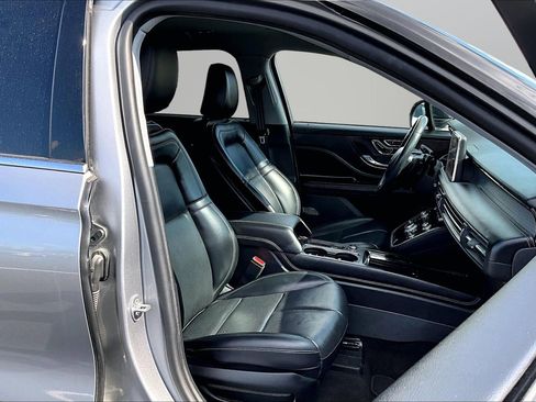 Used 2021 Lincoln Corsair AWD w/ Equipment Group 101A image 7