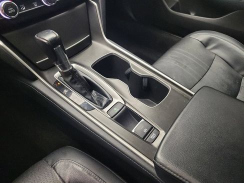 Used 2018 Honda Accord EX-L image 26