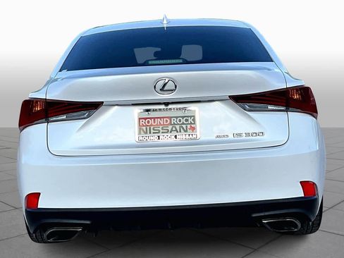 Used 2018 Lexus IS 300 AWD image 4