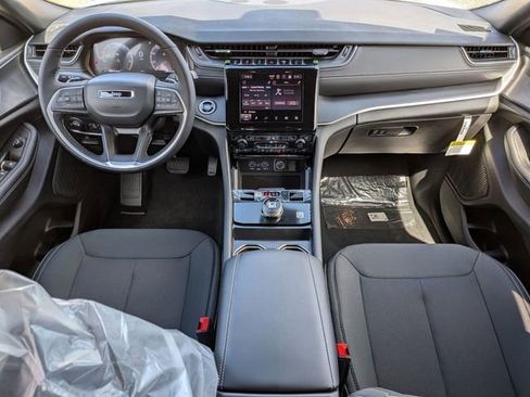 New 2026 Jeep Grand Cherokee Laredo AWD/4WD image 16