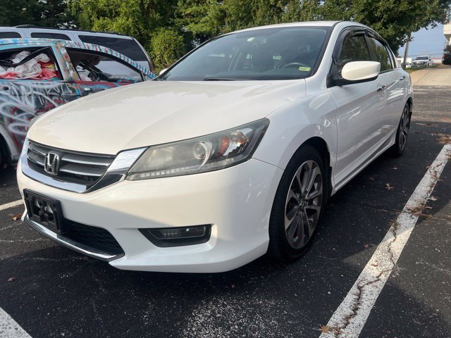 Used 2015 Honda Accord Sport image 1