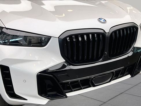 Used 2026 BMW X5 sDrive40i w/ M Sport Package RWD image 31