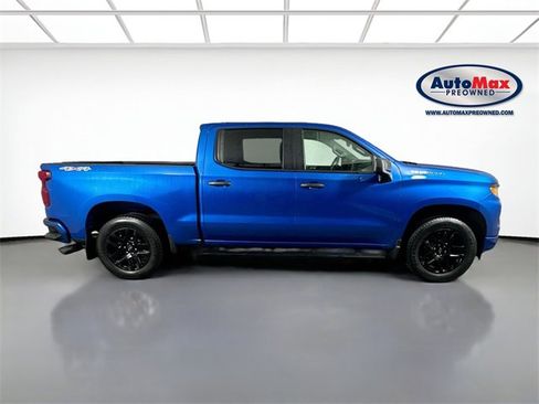 Used 2022 Chevrolet Silverado 1500 Custom image 9
