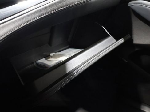 Used 2024 Buick Enclave Premium image 32