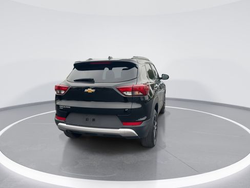 Used 2025 Chevrolet TrailBlazer LT AWD/4WD image 8