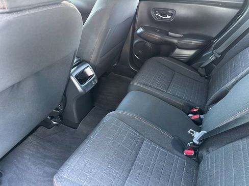 Used 2025 Honda HR-V Sport image 12