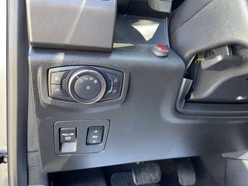 Used 2018 Ford F150 XLT w/ Equipment Group 302A Luxury AWD/4WD image 15