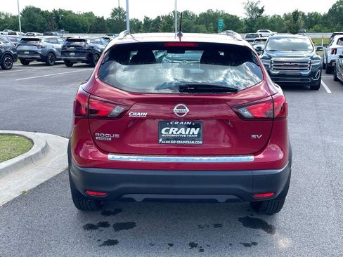 Used 2018 Nissan Rogue Sport SV FWD image 7