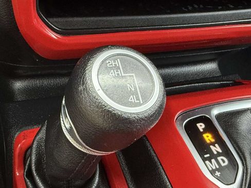 Used 2021 Jeep Wrangler Unlimited Sport AWD/4WD image 31