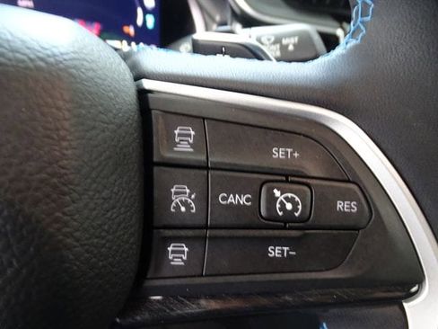 Certified 2023 Jeep Grand Cherokee Trailhawk w/ Luxury Tech Group III AWD/4WD image 8