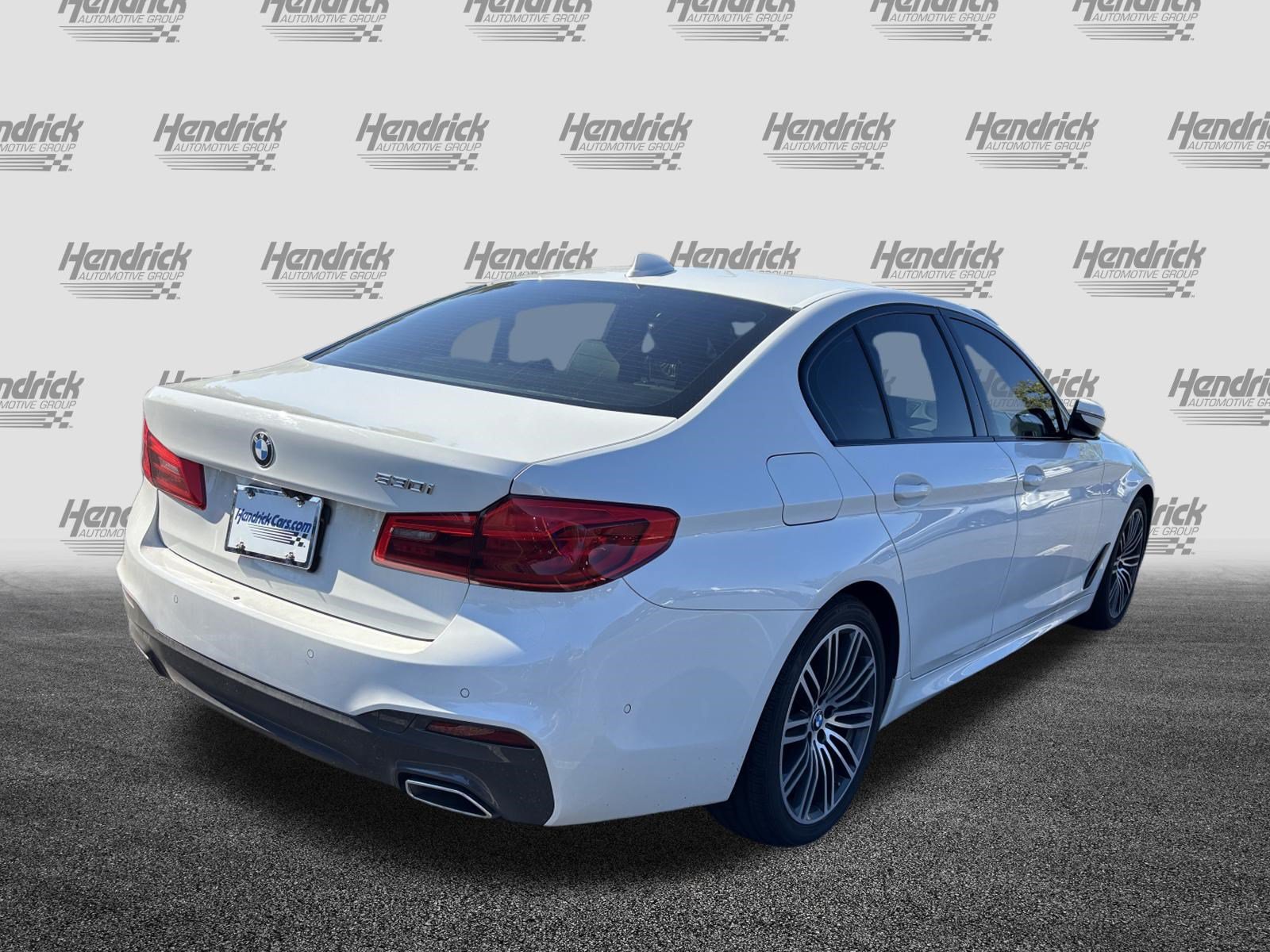 Used 2020 BMW 530i w/ M Sport Package RWD image 10