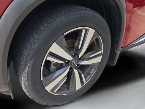 Used 2023 Nissan Rogue SL w/ SL Premium Package FWD image 30