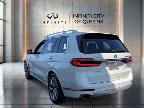 Used 2024 BMW X7 xDrive40i w/ Premium Package AWD/4WD image 7