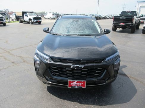Certified 2025 Chevrolet Trax ACTIV w/ Driver Confidence Package FWD image 13