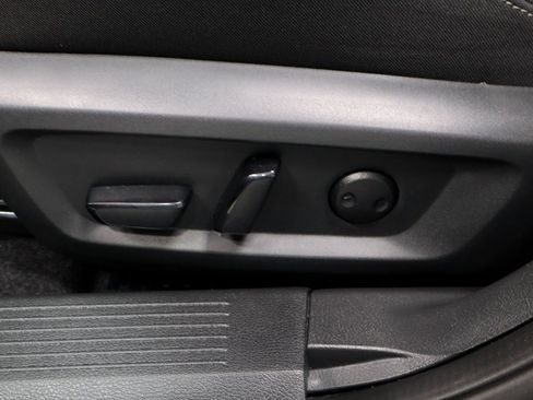 Certified 2024 Nissan Rogue SV image 25