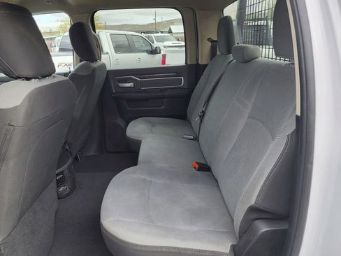 Used 2019 RAM 2500 Big Horn image 34
