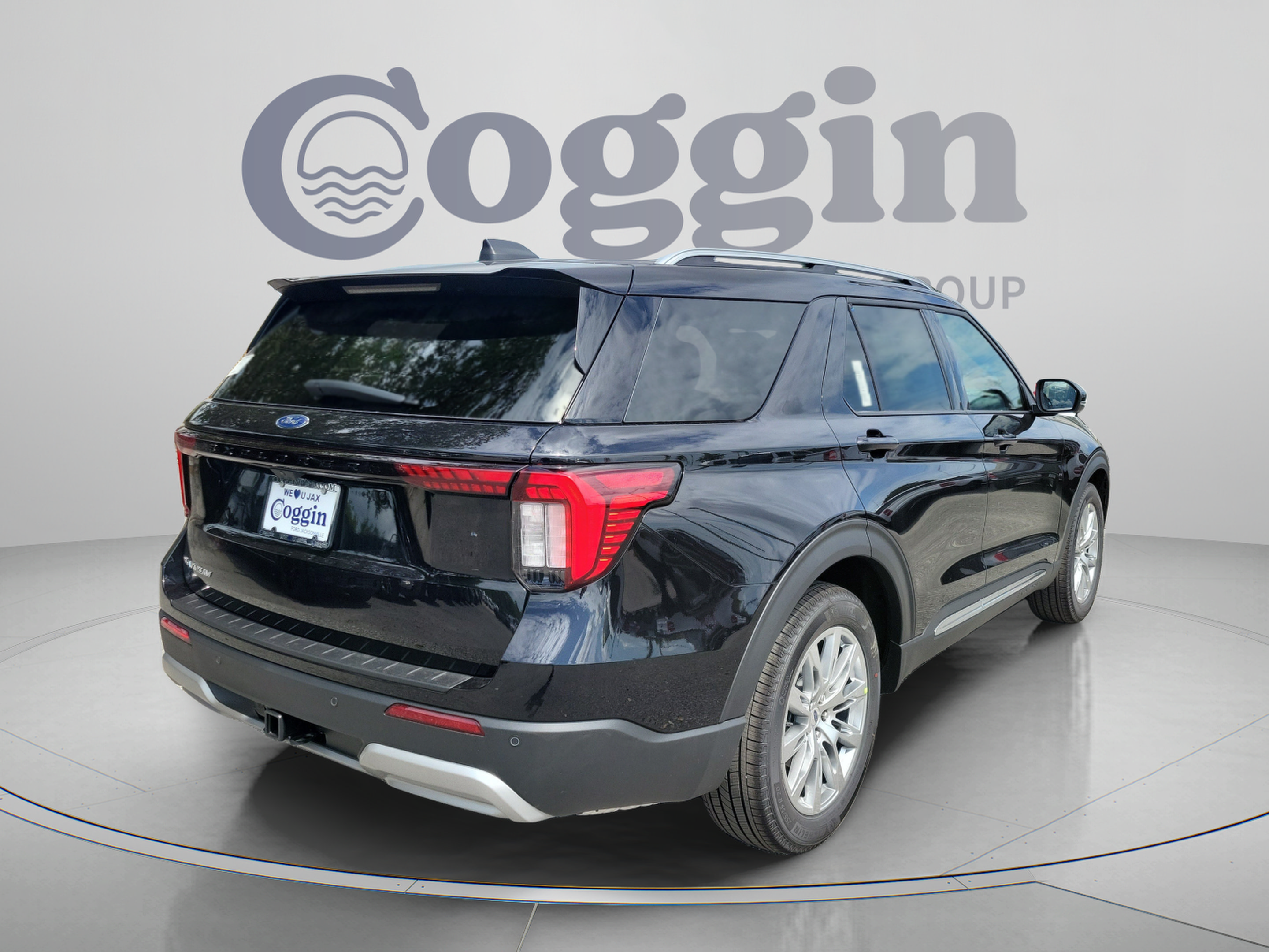 New 2026 Ford Explorer Platinum RWD image 3