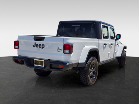 Used 2022 Jeep Gladiator Sport image 4
