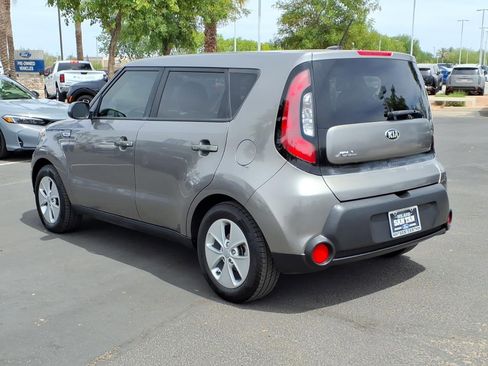 Used 2016 Kia Soul FWD image 6