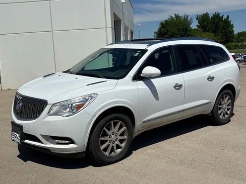 Used 2016 Buick Enclave Leather FWD image 3