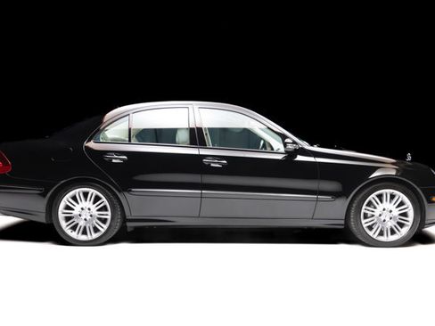 Used 2006 Mercedes-Benz E 350 Sedan image 25