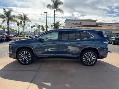 New 2026 Buick Enclave Avenir FWD image 5