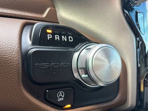 Certified 2021 RAM 1500 Laramie RWD image 18
