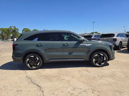 New 2026 Kia Sorento EX image 9