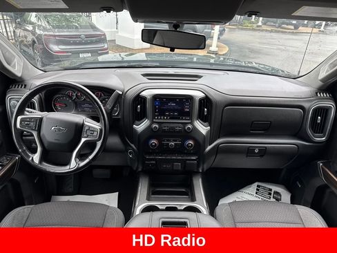 Used 2019 Chevrolet Silverado 1500 LT Trail Boss AWD/4WD image 18