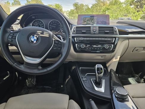 Used 2018 BMW 340i xDrive Sedan w/ Premium Package AWD/4WD image 27