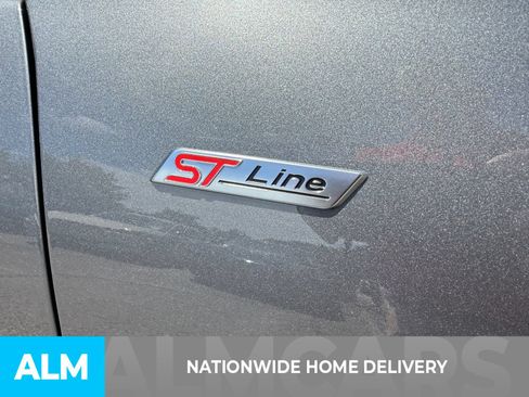 Used 2025 Ford Escape ST-Line Select AWD/4WD image 4