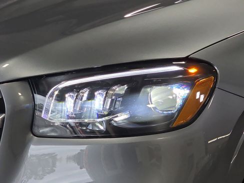 Certified 2025 Mercedes-Benz GLS 450 4MATIC image 30