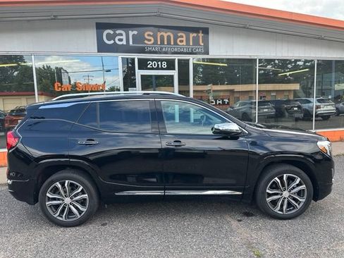 Used 2020 GMC Terrain Denali w/ Denali Premium Package AWD/4WD image 8