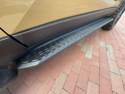 Used 2024 Toyota Land Cruiser image 30