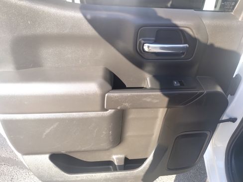 Used 2022 Chevrolet Silverado 1500 LT image 15