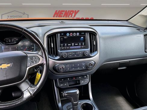 Used 2017 Chevrolet Colorado Z71 AWD/4WD image 10