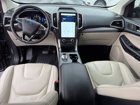 Used 2022 Ford Edge Titanium image 17