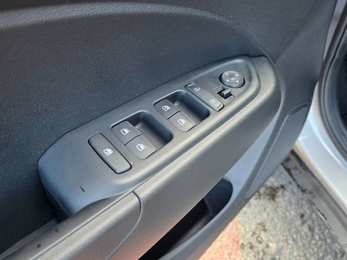 New 2025 Hyundai Venue SEL image 22