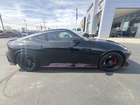 Used 2024 Nissan Z NISMO w/ Floor Mat Package image 8